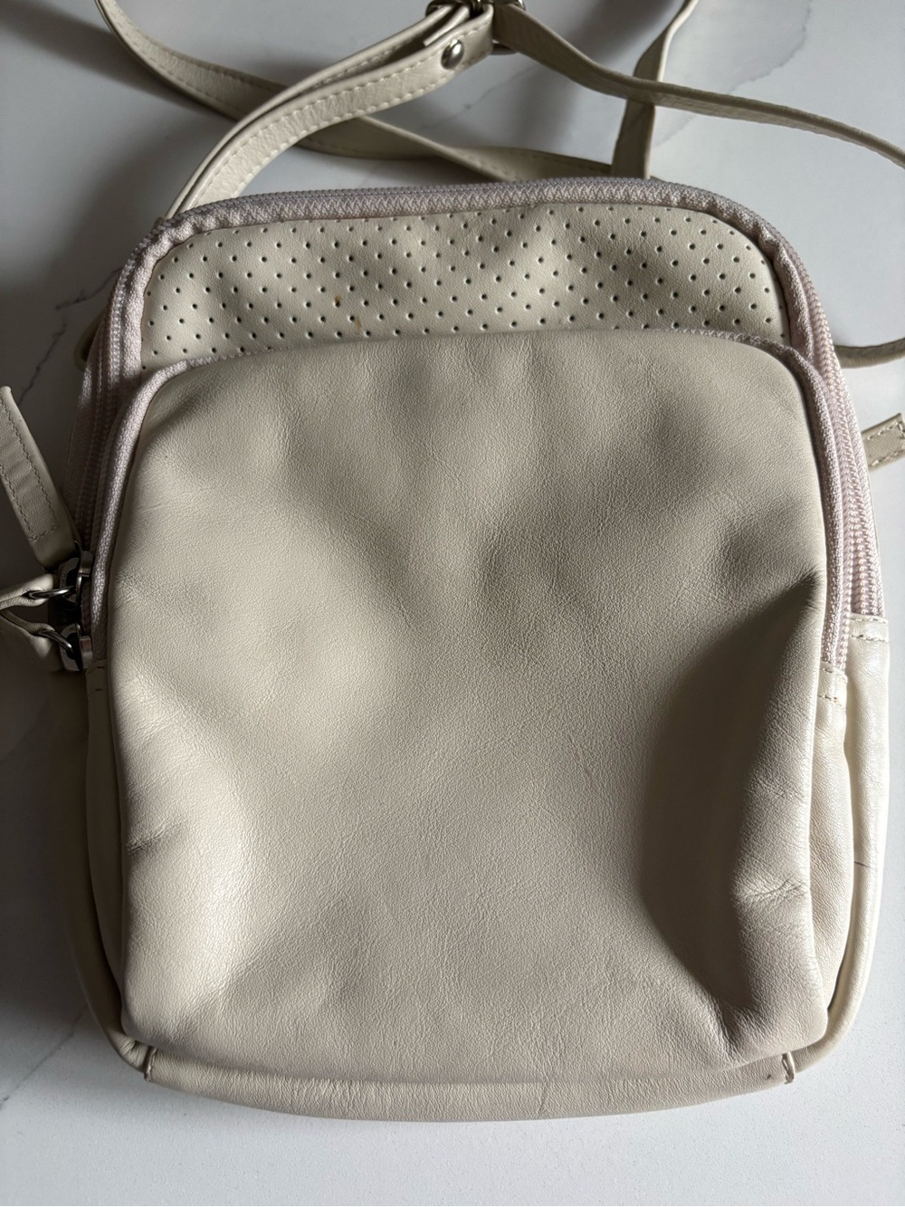 Vintage Derek Alexander cream leather organizer crossbody bag